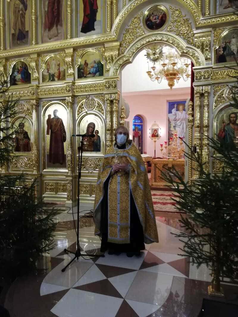 Молебен
